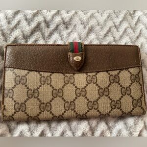 Gucci Supreme Long Wallet